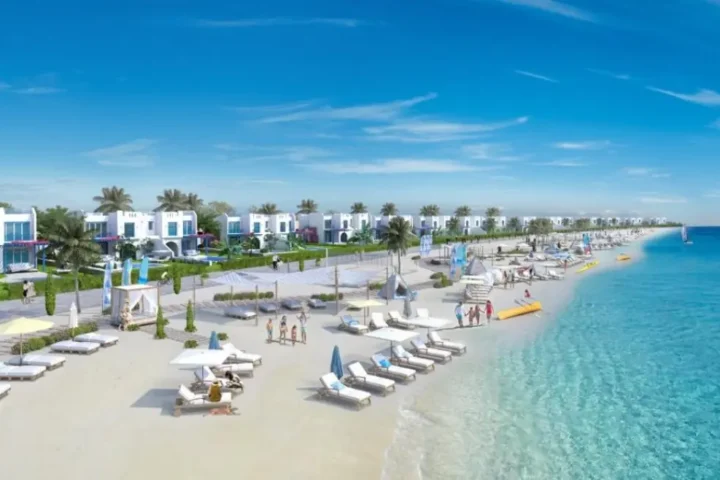 قرية بلايا رأس الحكمة (Playa Ras El Hekma).