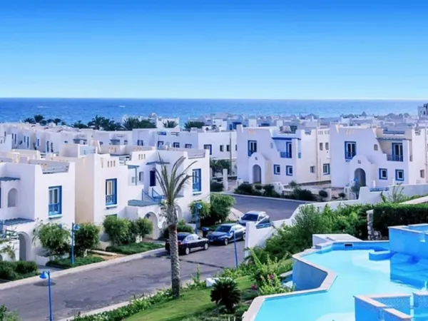 منتجع رودس ايلاند الساحل الشمالي ماونتن فيو (Rhodes Island North Coast)